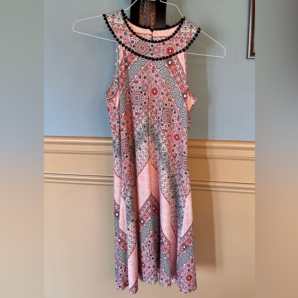 Sleeveless Patterned Dress